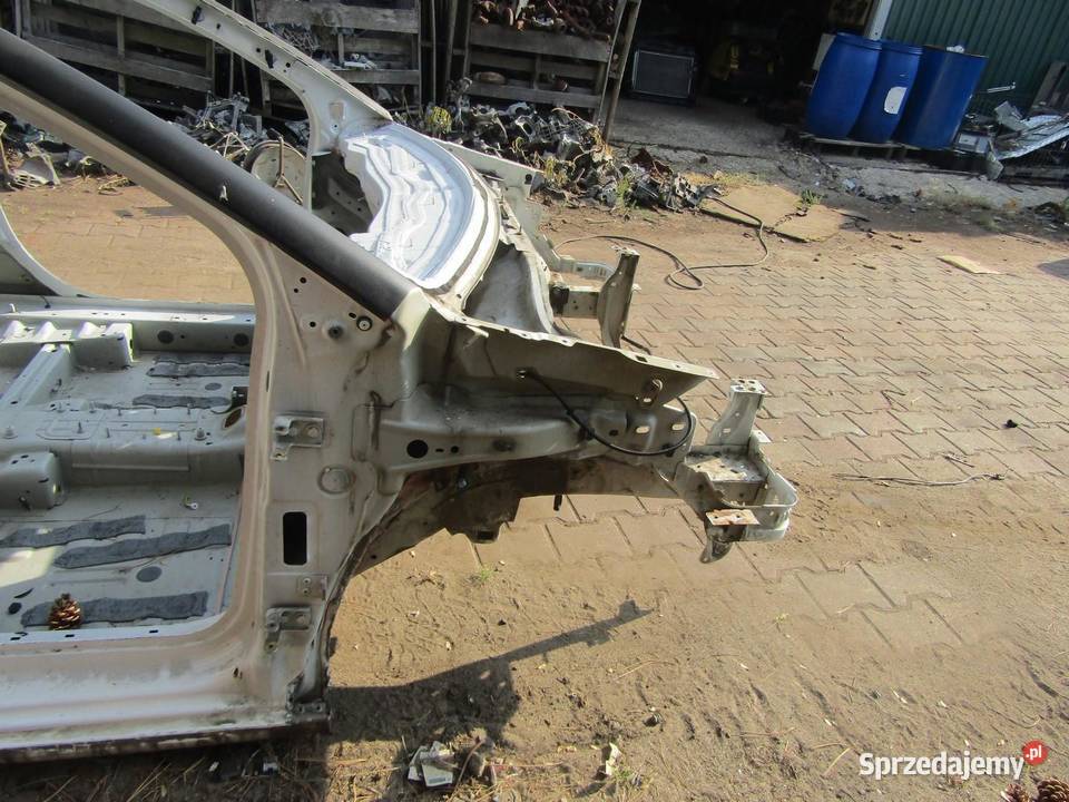 ĆWIARTKA PODŁUŻNICA PRAWY PRZÓD CITROEN C3 III