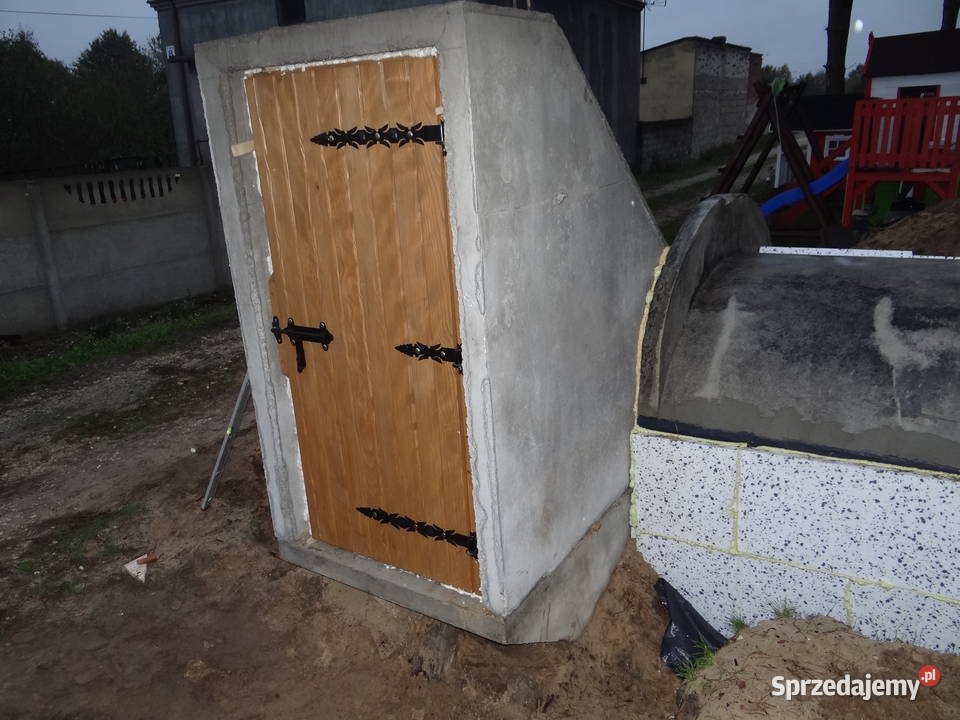 Schody betonowe piwnica piwniczka ziemianka Wierzbica
