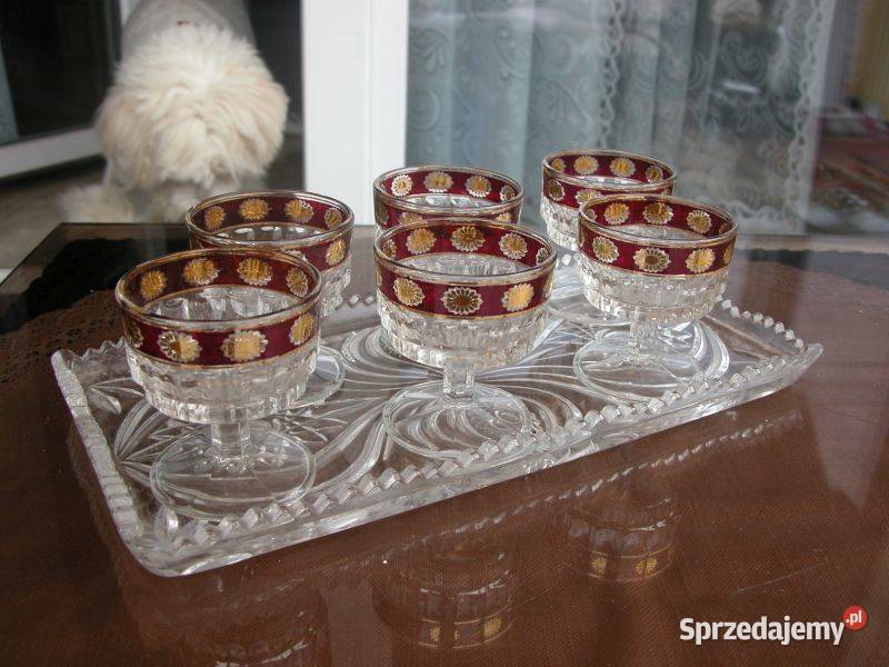 stylowe kieliszki lampki na tacy Dom i Ogród sprzedam