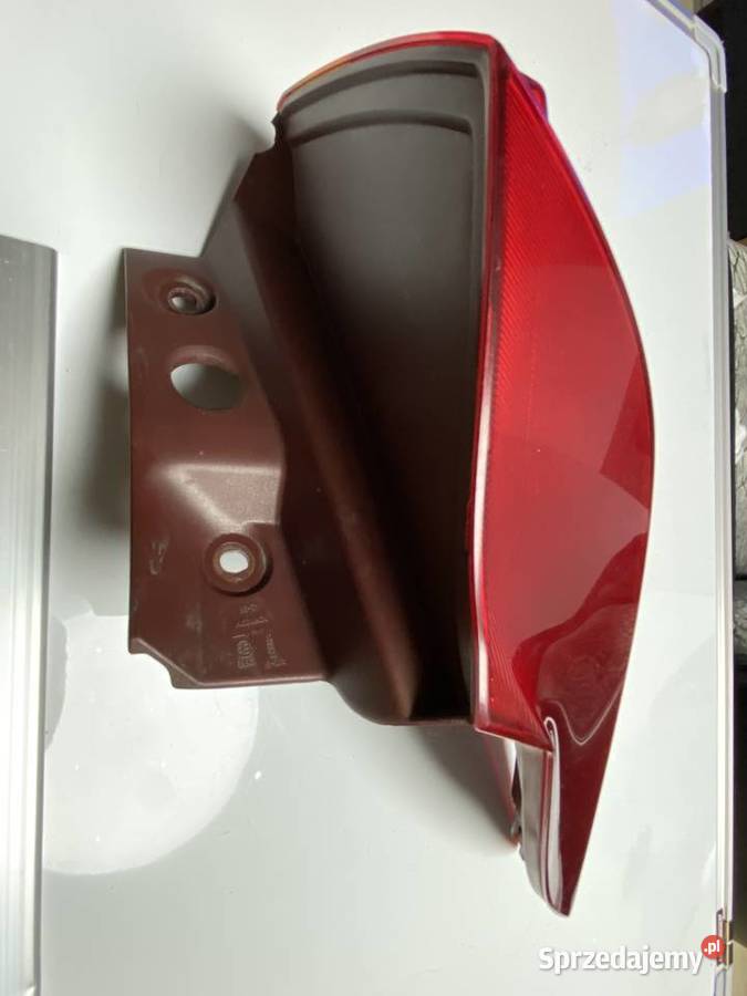 Toyota Rav4 2012 lampa tylna tył lewa Europa Oświetlenie lubelskie sprzedam