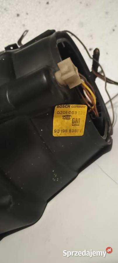 Reflektor prawy Opel Ascona C łódzkie Opoczno