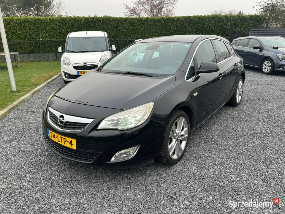 Opel Astra Opel Astra J 14T 2010r Cosmo Skóra