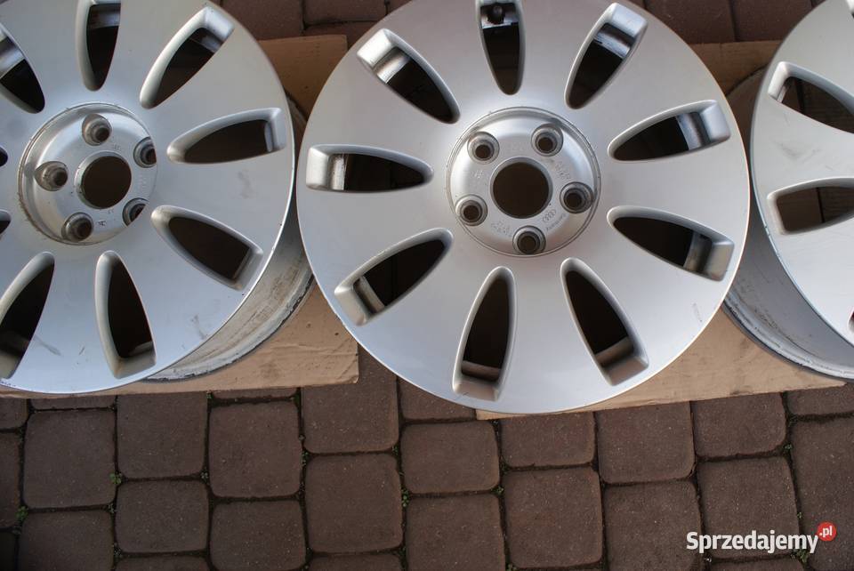 Alu Oryginał VW 5x112 6Jx16 ET50 Stan Touran podkarpackie Dynów