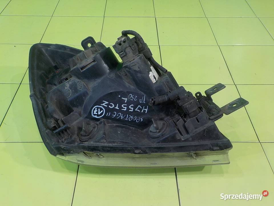 KIA SPORTAGE II 20 CRDI 05r 5D lampa lewa przod osobowe Suków