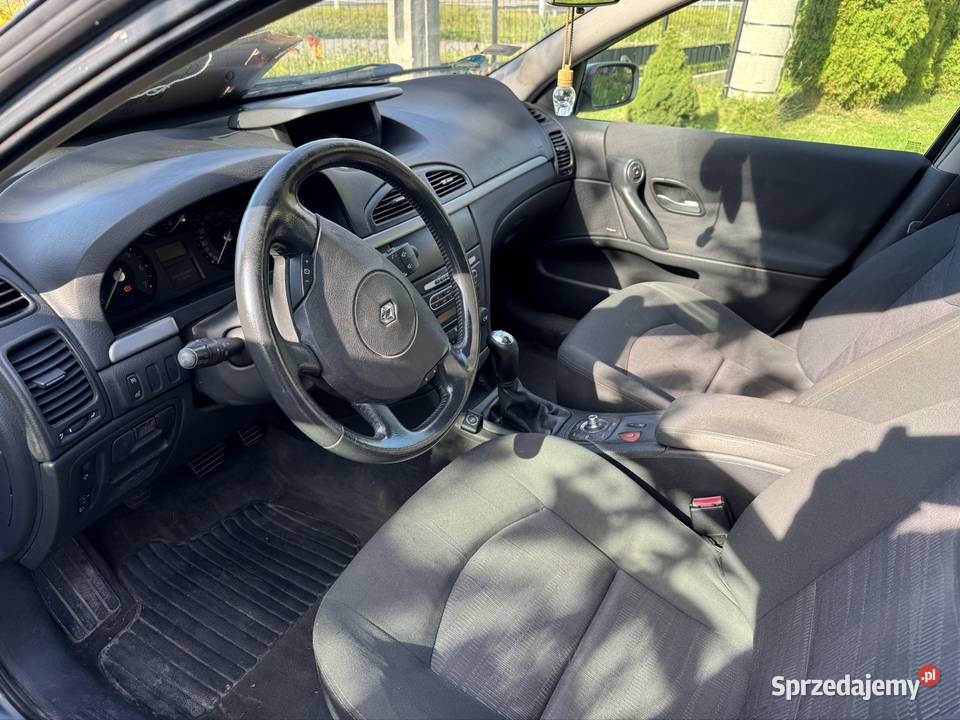 Sprzedam lagunę 2005 benzyna z gazem Rok produkcji 2005 Łańcut sprzedam