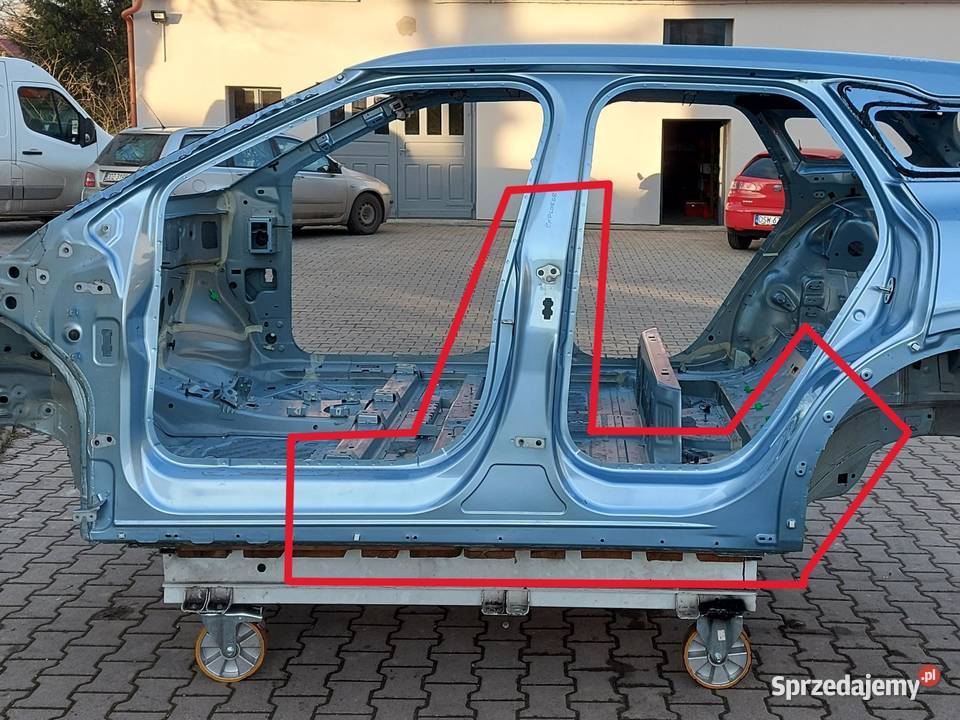 Ford Explorer VII R2KB ĆWIARTKA SŁUPEK ŚRODKOWY