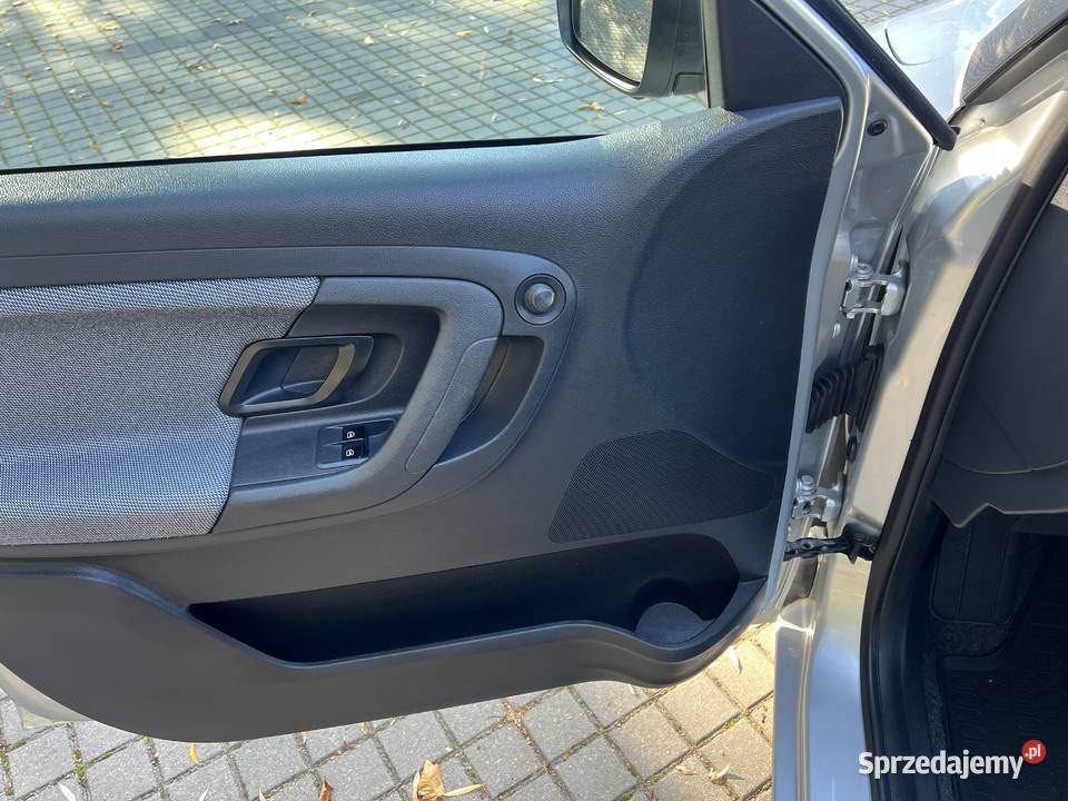 Sprzedam Skoda Fabia zabezpieczona Powłoką kupiony w polskim salonie wielkopolskie Komorniki