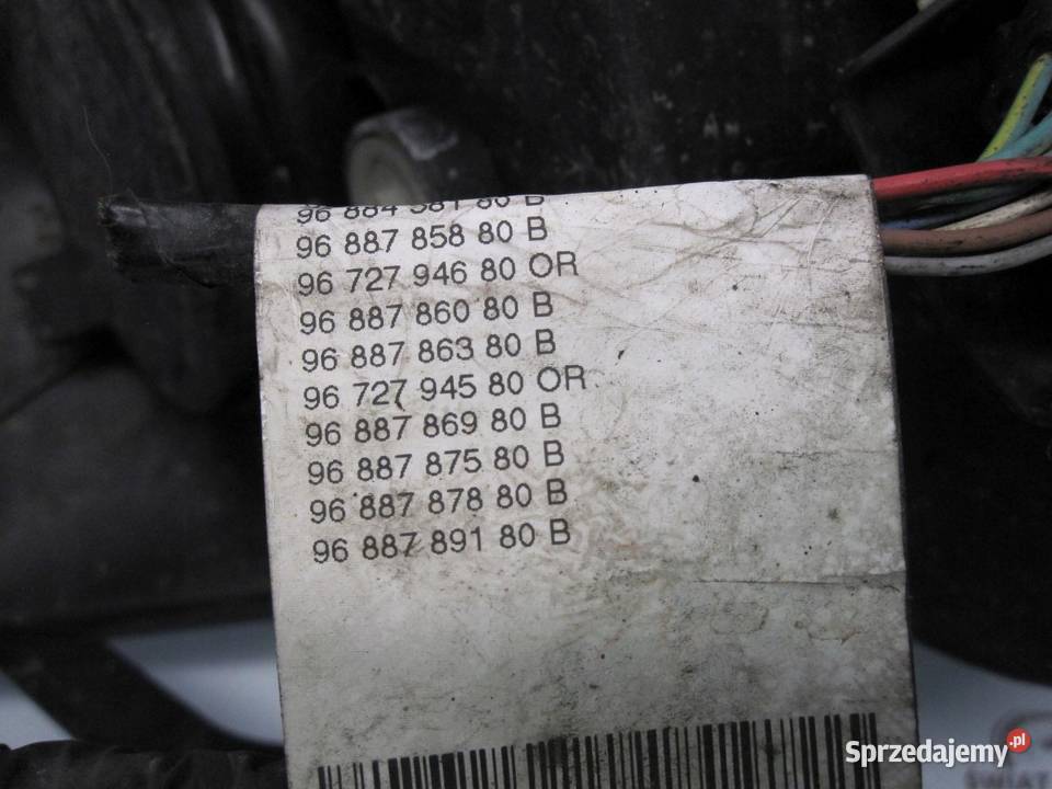 CITROEN DS3 10r lampa prawy przód 9684374780 osobowe świętokrzyskie