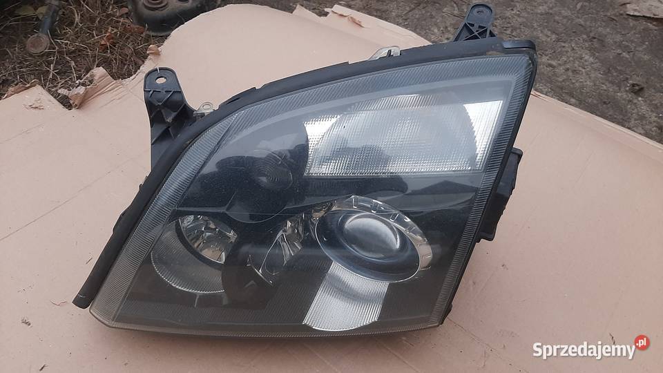 lampa przednia prawa lewa Opel vectra C signum Korzeńsko