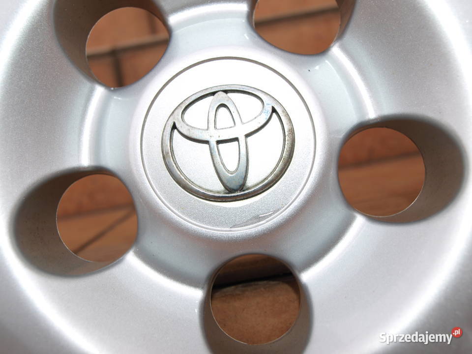 Toyota kołpaki 16 oryginalne komplet 4 sztuki Kalisz sprzedam