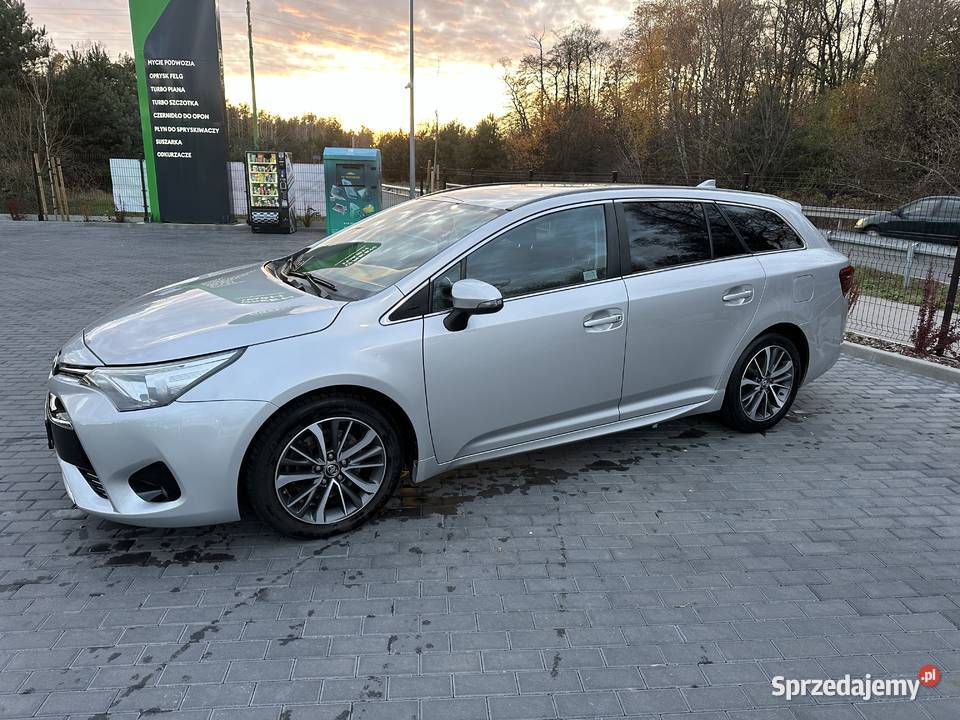 Toyote Avensis 20d4D 2015r Super stan 2015r mazowieckie Żyrardów