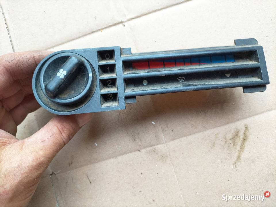 FORD FIESTA MK3 WŁĄCZNIK POKRĘTŁO PANEL NAWIEWU Kamień-Kolonia sprzedam