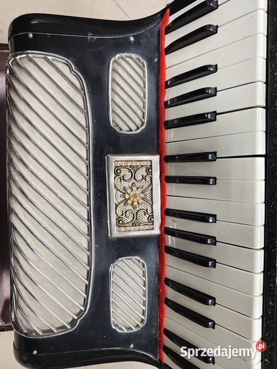 Akordeon Hohner Arietta IB 34 klawisze 72 basy