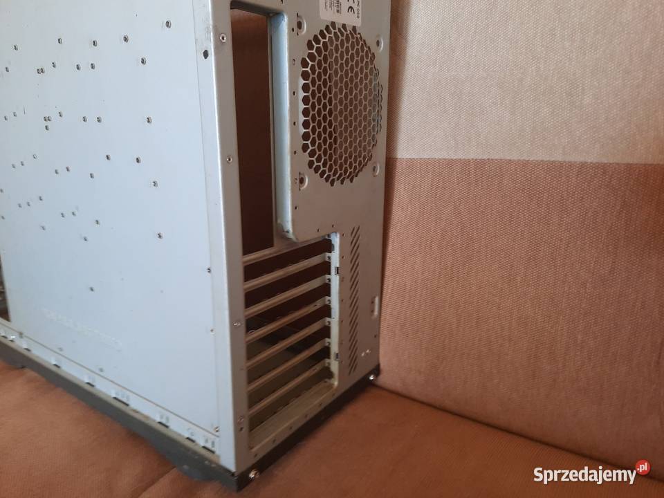 Obudowa Chieftec Obudowy i zasilanie Poznań