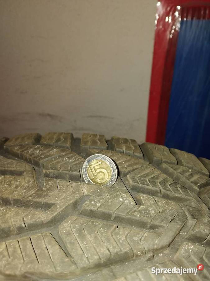 Felgi aluminiowe Dezent 18 z oponami zimowymi Świdnica