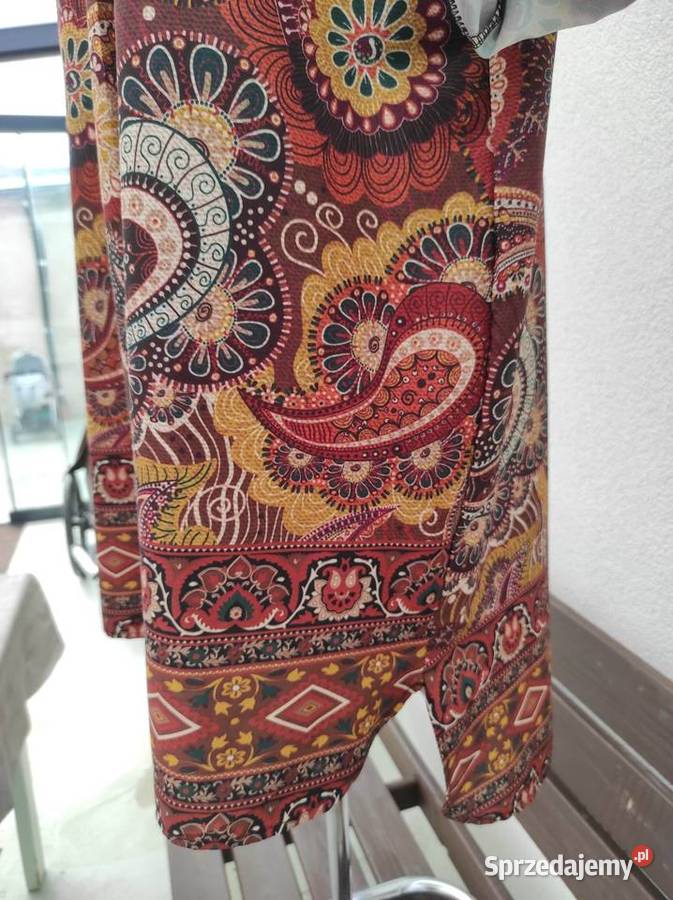 Wzorzysta lekka sukienka podwijane rękawy 42 XL brązowy/beżowy Spódnice i sukienki mazowieckie Płock