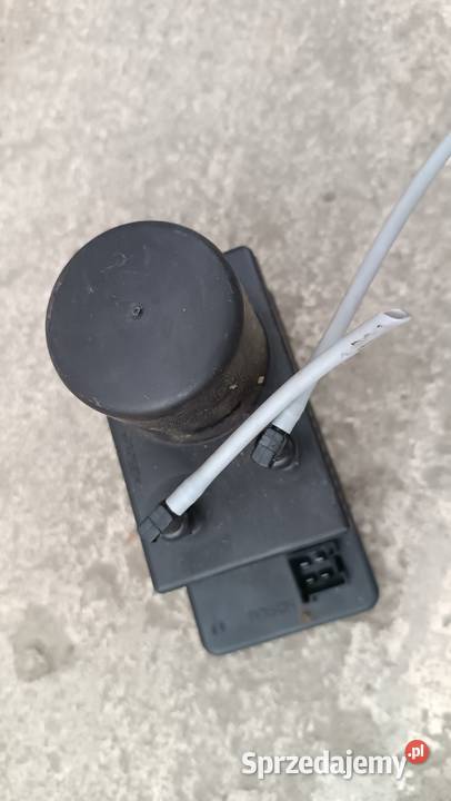 2038000048 Pompka centralnego Mercedes W201 W211 Pozostałe małopolskie Wał-Ruda