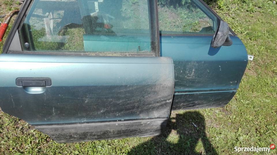 audi 80 b3 91r drzwi kpl prawa strona osobowe Zbiersk