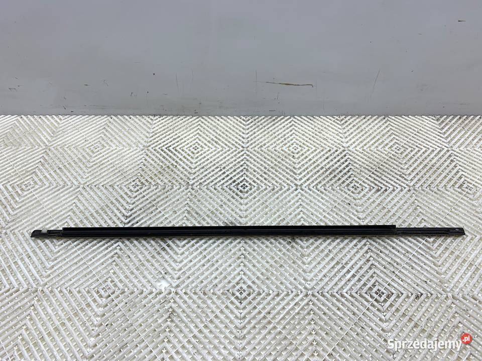 LISTWA ZGARNIAJĄCA TYŁ LEWA CHRYSLER PACIFICA