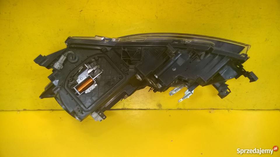 Mazda6 2009 2010 2012 reflektor lampa prawa Wrocław