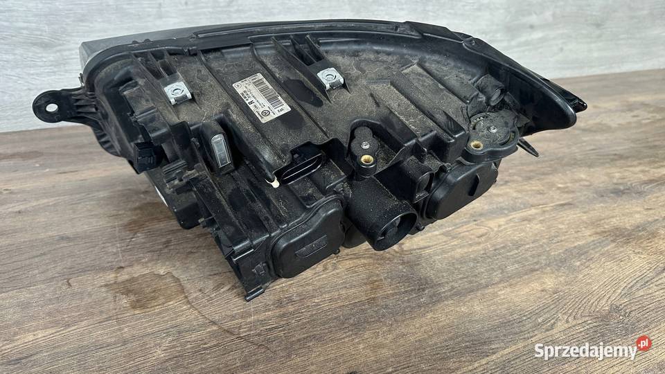 W T6 LAMPA PRZEDNIA PRAWA FULL LED 7E1941036 sprzedam