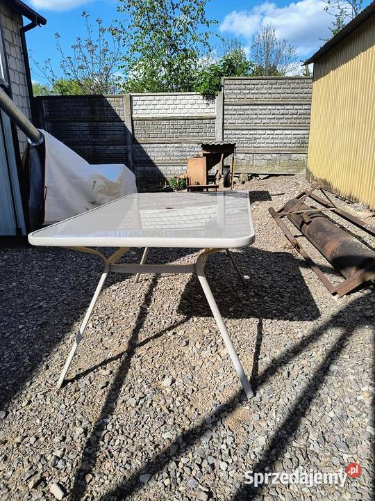 Stół ogrodowy ze szklanym blatem Waśniów sprzedam