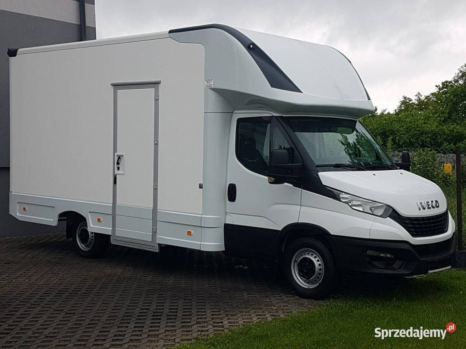 Iveco Daily KONTENER NISKOPODŁOGOWY 443x223x242 nieuszkodzony Poręba sprzedam