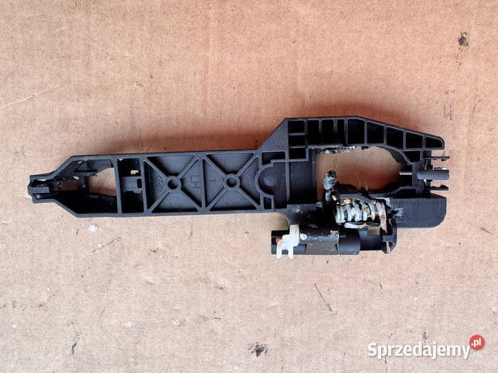 Klamka zewnętrzna drzwi lewy przód Hyundai i20 małopolskie Brzesko sprzedam