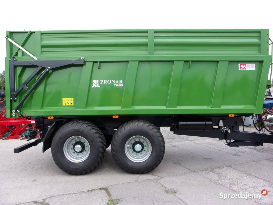 NOWA Przyczepa rolnicza skorupowa T669 PRONAR w nieuszkodzony
