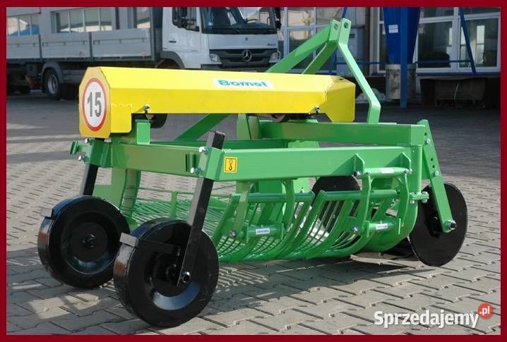 Kopaczka wibracyjna Ursa Z655 BOMET w RadMasz