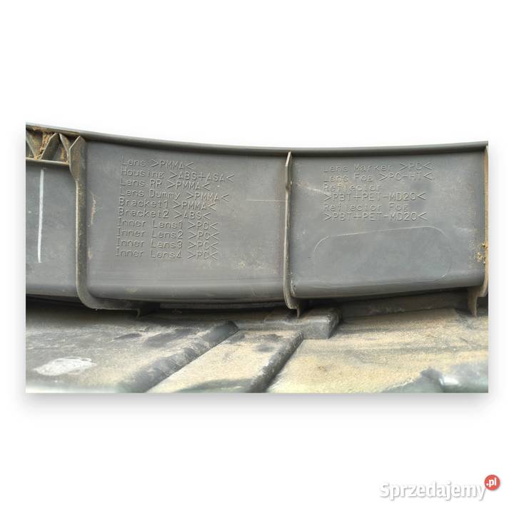 LAMPA PRAWA TYŁ Toyota Prius Plus tylna prawy Chełm
