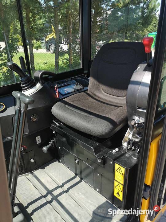 Minikoparka gąsienicowa JCB 16 C1 2021 r Łyżka Złotów