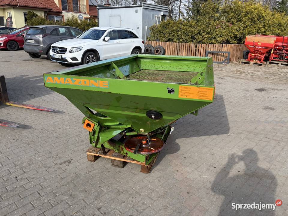 Rozsiewacz nawozów Amazone M 1200 siewka nawozu mazowieckie