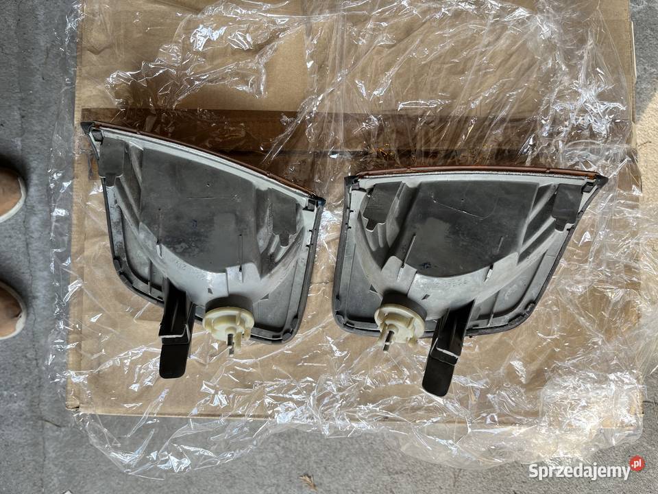 Kierunkowskazy MB w124 osobowe Kierunkowskazy Wołomin