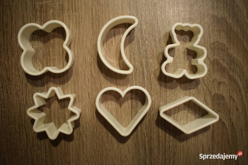 Duży zestaw foremek do pieczenia ciastek kujawsko-pomorskie Chełmno sprzedam