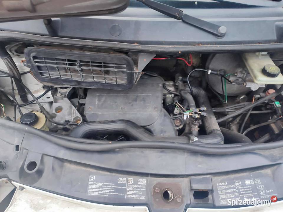 Renault Trafic uszkodzony silnik uszkodzony Poddębice