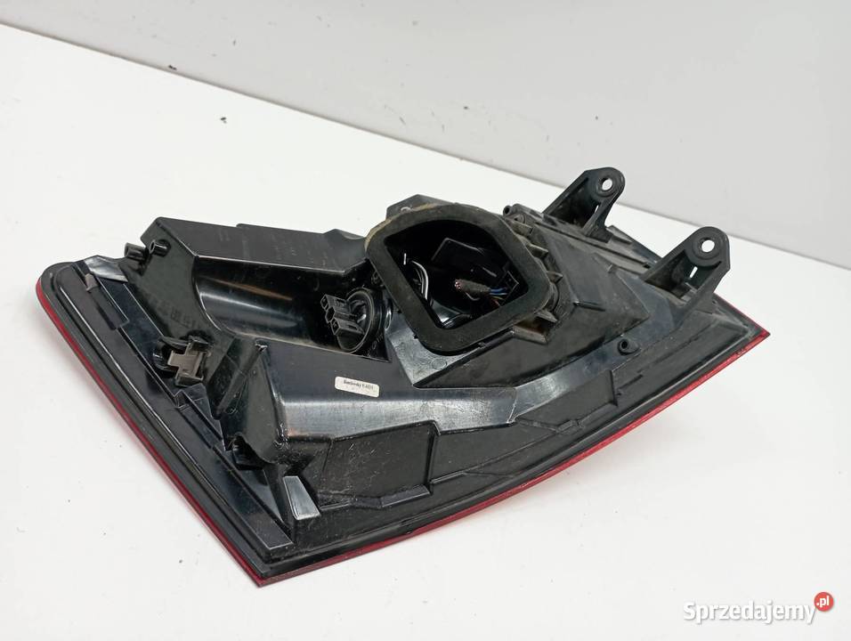 LAMPA TYŁ LEWA 3V9945208 Skoda Superb III 2015 świętokrzyskie