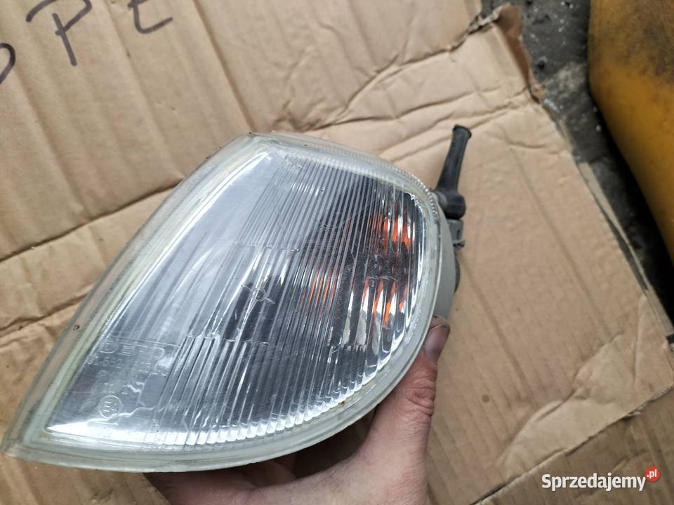 KIERUNKOWSKAZ MIGACZ LEWY 015521505 CITROEN SAXO Kamień-Kolonia