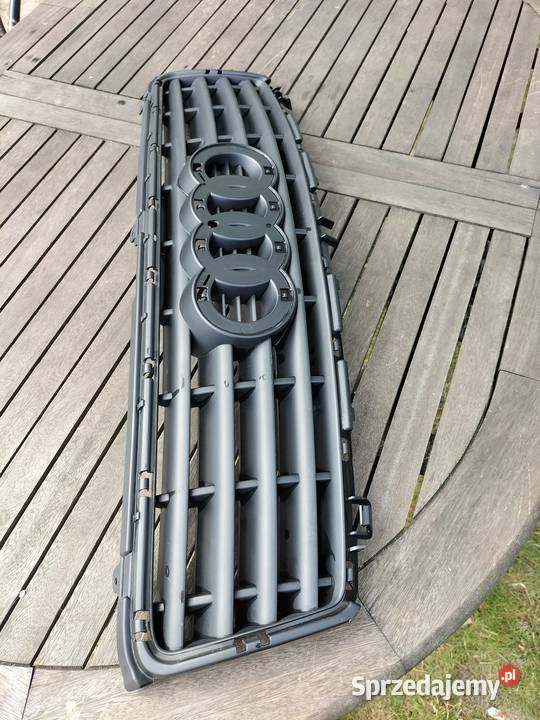 Oryginalny grill atrapa Audi A4B6 cabrio stan Chocianów
