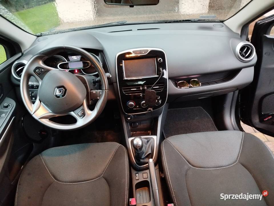 Renault Clio 09 Benzyna 2015 r Radomsko