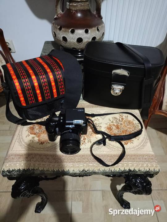 Aparat Lustrzanka Minolta Dynax 3000i z Lampą Drawski Młyn sprzedam