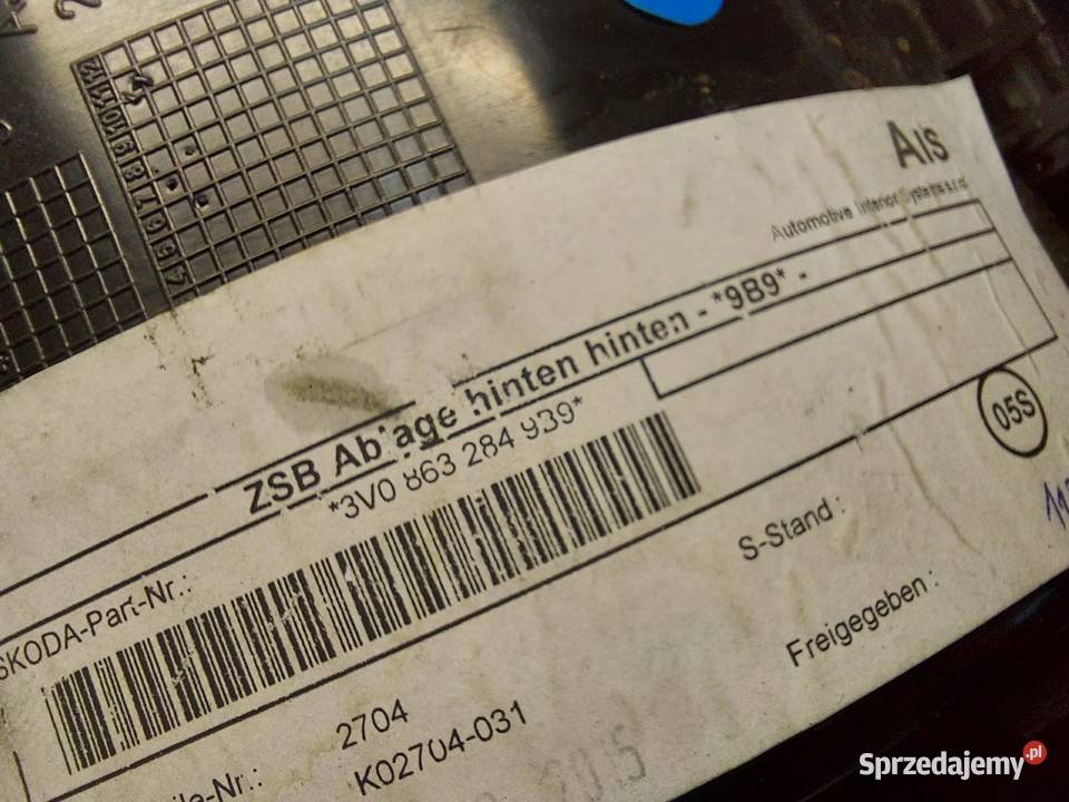 SKODA SUPERB III Kratka nawiewu tunel tył