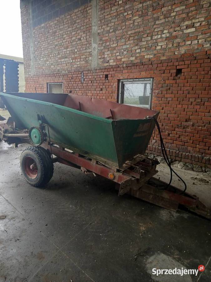 Rozsiewacz wapna rcw 3 na łańcuchach Jutrosin sprzedam