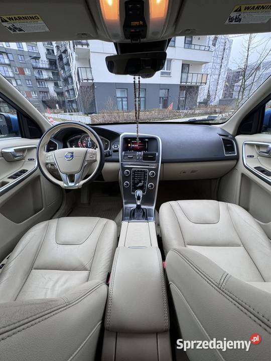 Volvo Xc60 20 306 niebieski 2015r jasne skóry Warszawa