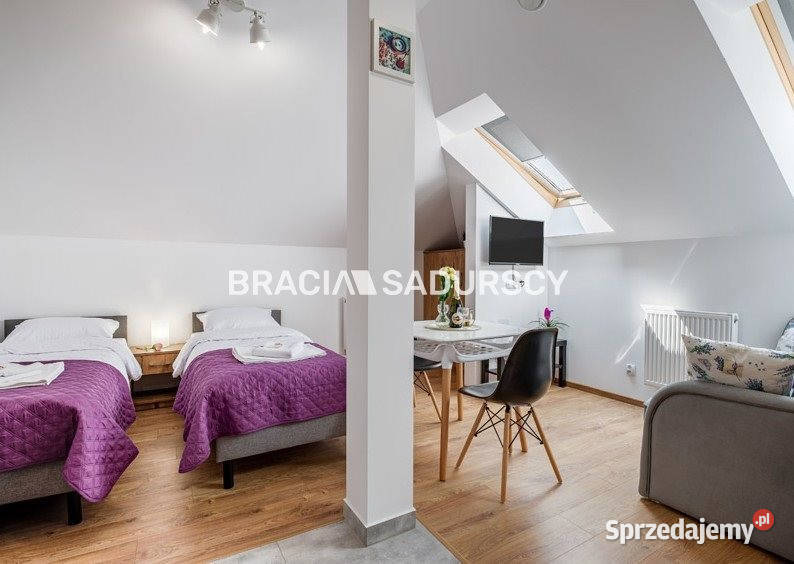 Dom wolnostojący Niepołomice 390m2 6410zł/m2 małopolskie