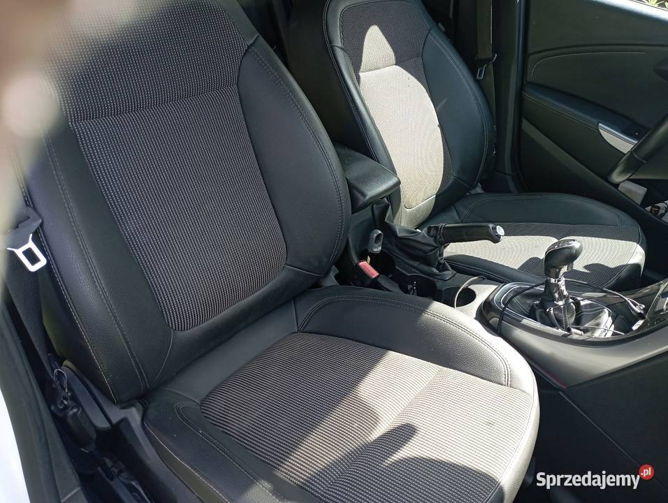 Sprzedam OPEL ASTRA J 20 CDTI 170 KOMBI 2011R Czechowice-Dziedzice
