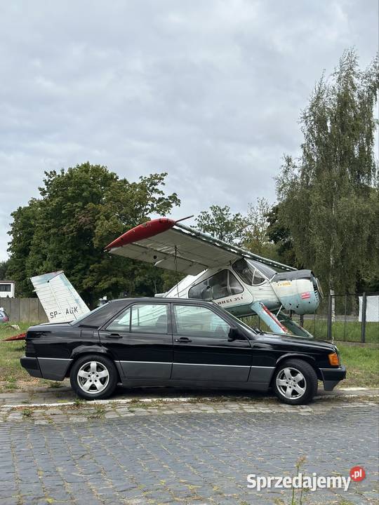 Mercedes w201 190 18 benzyna 1800cm3 zachodniopomorskie Police