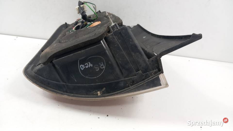 TOYOTA PRIUS II 2 LAMPA TYŁ PRAWA Zbierkowo sprzedam