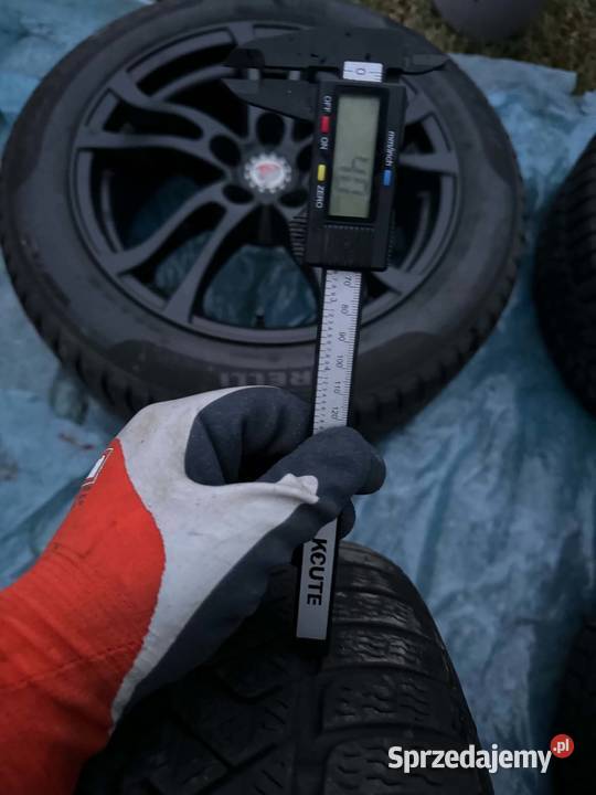 Opony zimowe Pirelli Sottozero 3 21555R17 94H