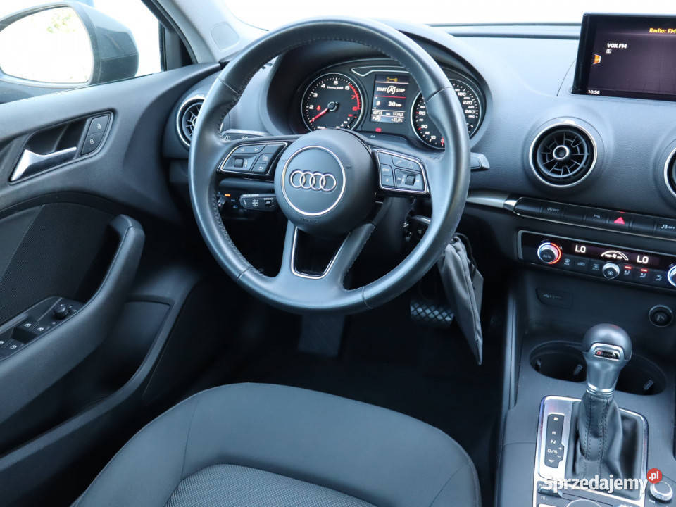 Audi A3 15 TFSI asystent pasa ruchu A3 A3